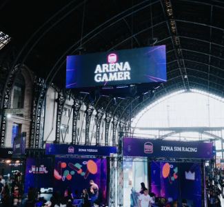 Lámina 3 de 7: Arena Gamer