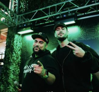 Lámina 3 de 3: Dos creadores de Monster Energy